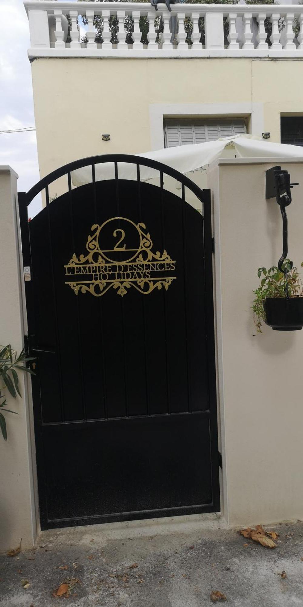 L'Empire D'Essences Appartement Valréas 外观 照片